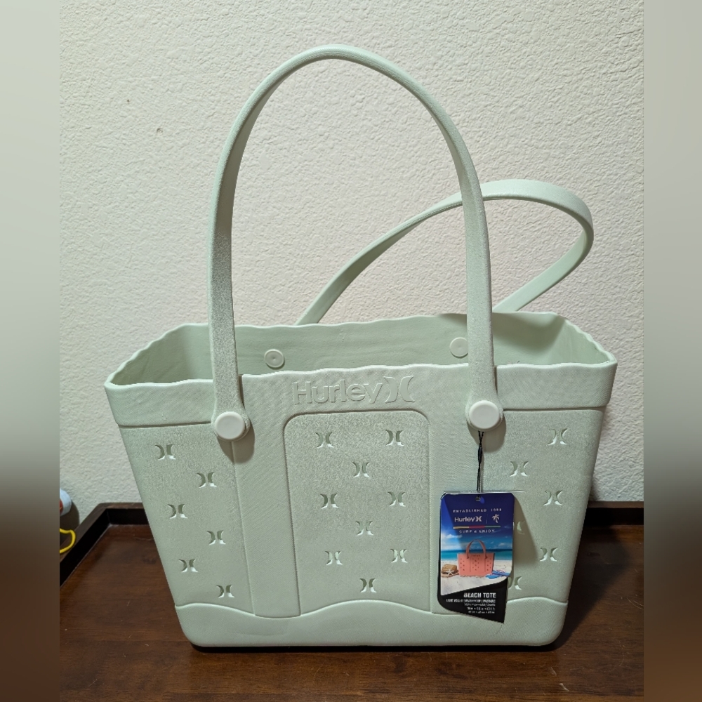 SOLD! Hurley EVA Rubber Waterproof Large Beach Tote - Picture 5 of 7